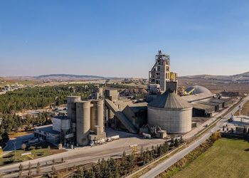 Limak Doğu Anadolu Çimento halka arz oluyor