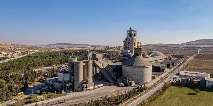 Limak Doğu Anadolu Çimento halka arz oluyor