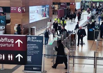 Lufthansa çalışanından 27 saatlik grev