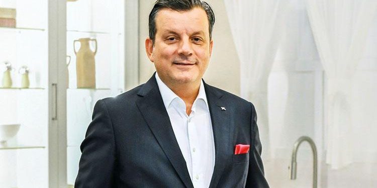 Maksat 80 yeni mağaza ve satış rekoru kırmak