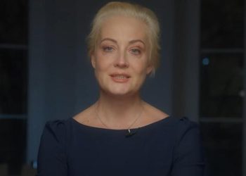 Navalni’nin eşi konuştu: Putin’in neden bunu yaptığını biliyoruz, yakında söyleyeceğiz