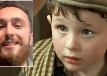 O sinemada oynadığını bile unutmuştu… 26 yıldır çek geliyor fakat parayı görmedim!