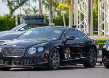 Otomotiv devine şok! ABD ithalatı durdurdu