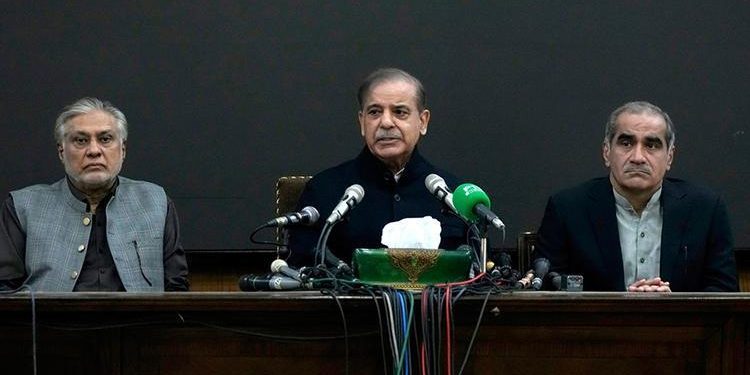 Pakistan’da hükümet için muahede sağlandı