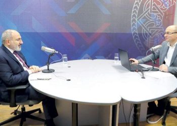 Paşinyan’dan dikkat çeken çıkış: ‘Kendimizi sorgulamalıyız’