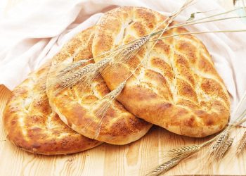 Ramazan pidesi 15 liradan satılacak