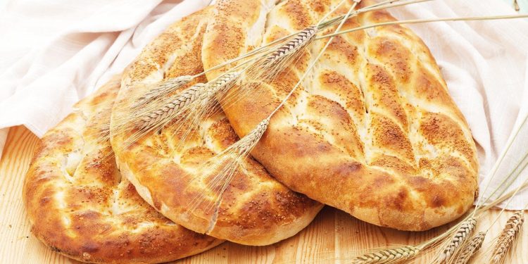 Ramazan pidesi 15 liradan satılacak