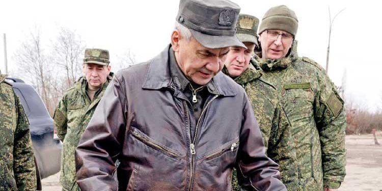 Rus Bakan Şoygu cephe sınırında