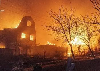 Rusya, Harkiv’i vurdu: 3’ü çocuk 5 kişi hayatını kaybetti