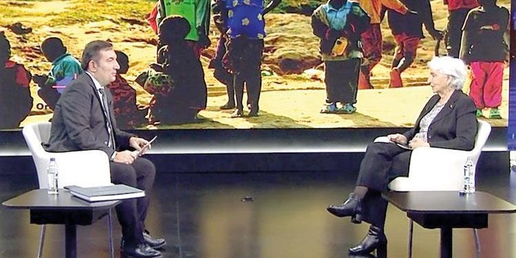 Sanata ve işe yatırıma devam