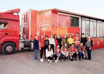 Sarsıntı bölgesinde ‘Güzel Yarınlar Hareketi’