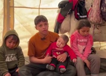 Şimdi 13 yaşında… Refah’taki çadırda 6 kardeşiyle birlikte hayatta kalmaya çalışıyor…