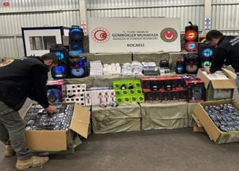 Ticaret Bakanlığı kaçak eşya ve araçları ele geçirdi