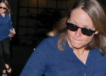 Ünlü yıldız şiddetli geçmişini anlattı: Çocukken konuta ekmek getiren tek kişi bendim