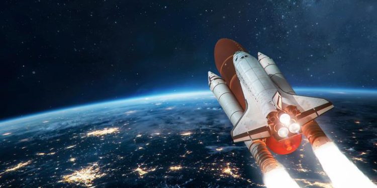 Uzaydan nasıl dönülür, uzaya gidenler nasıl döner? Astronotlar Uzaydan Dünya’ya nasıl geri dönerler, kaç gün sürer, uzay mekiği nasıl iner?