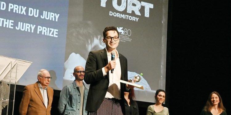 ‘Yurt’a Fransa’dan ödül