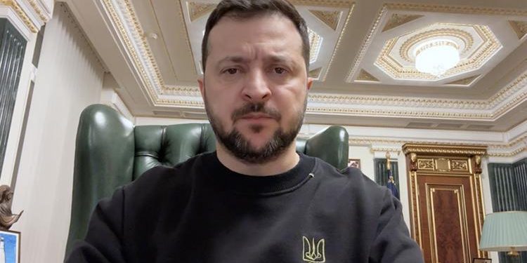 Zelenski duyurdu: Bir haftada 7 Rus savaş uçağı düşürüldü