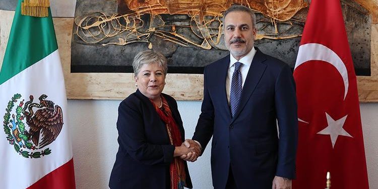 Bakan Fidan’dan Meksika’da kritik temaslar