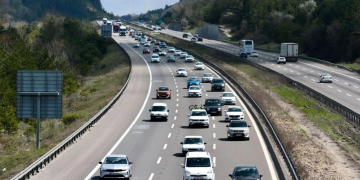 Bayram dönüşü trafikte büyük yoğunluk