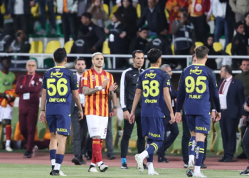 Süper Kupa’da Fenerbahçe sahadan çekildi!