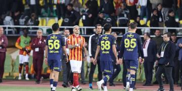 Süper Kupa’da Fenerbahçe sahadan çekildi!