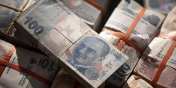 TL mevduatı azalan yerli dövizde kaldı