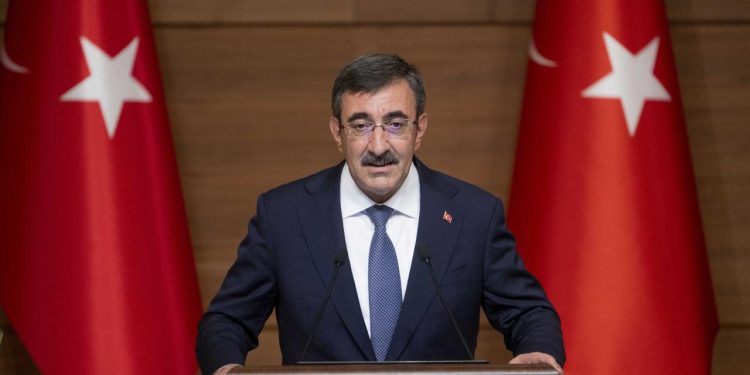 Cevdet Yılmaz: Kamuya eksildiği kadar eleman alınmaya devam edilecek