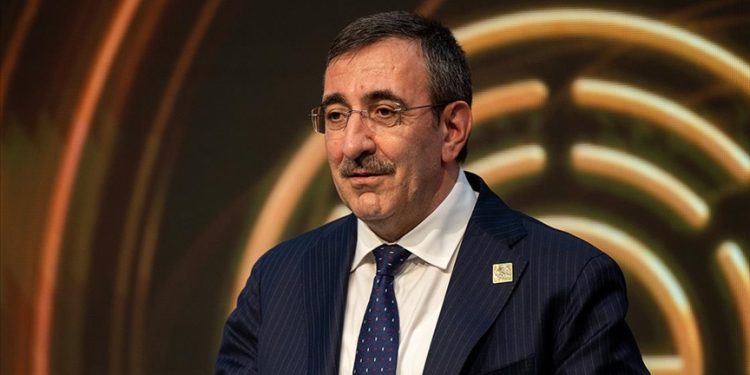 Cevdet Yılmaz’dan ekonomik  büyüme mesajı