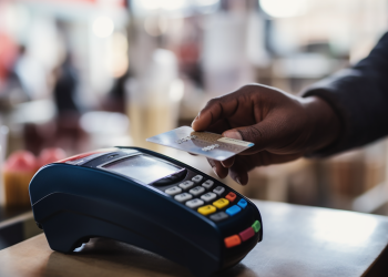 Bankalar yakın takipte: Kredi kartında tarihsel ortalama aşıldı