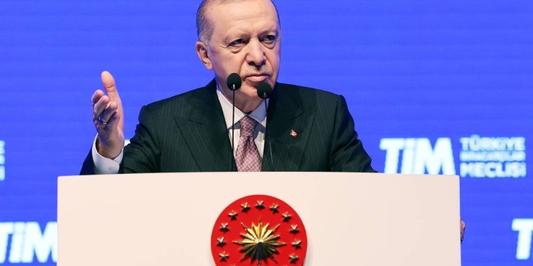 Cumhurbaşkanı Erdoğan: İhracat, Türk ekonomisinin lokomotifidir