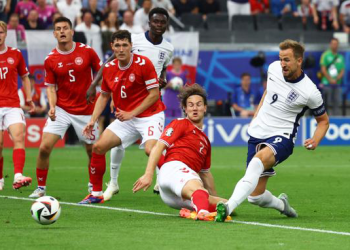 Danimarka’dan İngiltere’ye geçit yok!