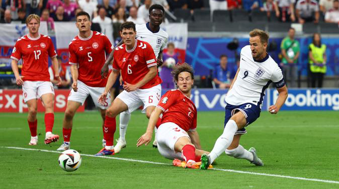 Danimarka’dan İngiltere’ye geçit yok!