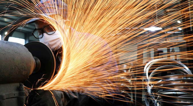 Euro Bölgesi’nde sanayi üretimi düştü