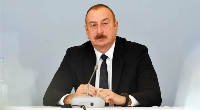 Aliyev İran Cumhurbaşkanı Pezeşkiyan’ı kutladı