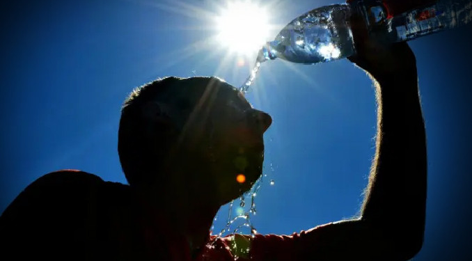 Kavurucu sıcaklar devam ediyor: Sağanak bile serinletmeye yetmeyecek!