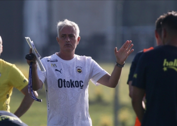 Mourinho’dan transfer açıklaması