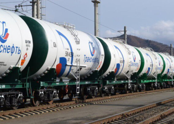 Rusya’nın dost ülkelere benzin sevkiyatı yüzde 70 geriledi