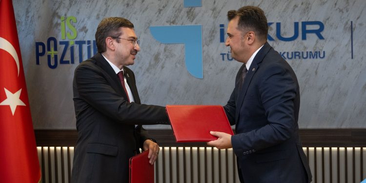 SPK ile İŞKUR arasında  “finansal okuryazarlık” için iş birliği protokolü imzalandı