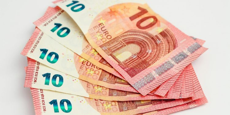 Avrupa Borsaları Karışık Seyir İzliyor