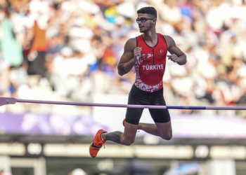 Ersu Şaşma, Olimpiyat 5’incisi oldu