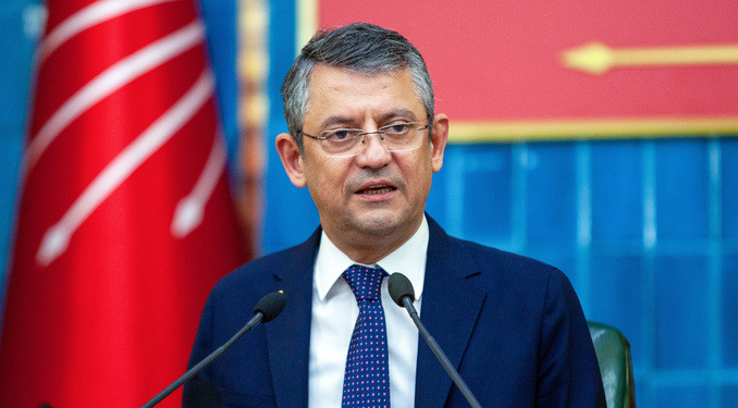 Özgür Özel’den kötü haber: Ayağı kırıldı!