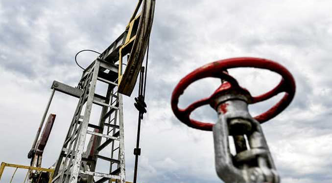 Rusya’da daha az petrol kuyusu açıldı