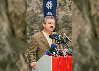 Türkiye Yazarlar Birliği Kurucu Başkanı Mehmet Doğan yaşamını yitirdi