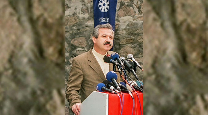 Türkiye Yazarlar Birliği Kurucu Başkanı Mehmet Doğan yaşamını yitirdi