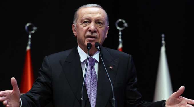 Erdoğan’dan Özel’e fotoğraf tepkisi: Millete bir özür borcu olduğuna inanıyoruz