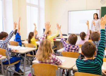 Pazartesi 20 milyondan fazla öğrenci için ilk ders zili çalacak