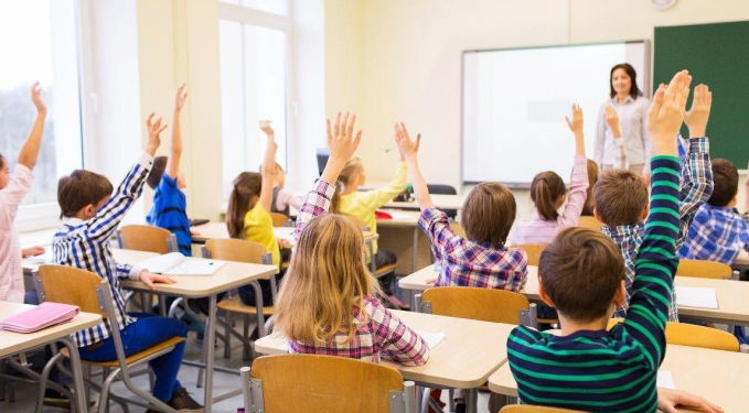 Pazartesi 20 milyondan fazla öğrenci için ilk ders zili çalacak