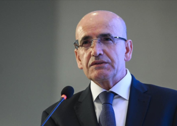 Şimşek’ten yatırımcılara güvence: Ek vergi yok, sıkı maliye disiplini var