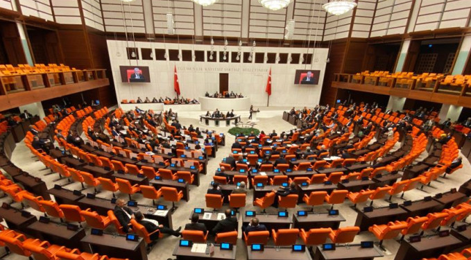 TBMM’de yeni yasama yılı başlıyor! Gündemde neler var?