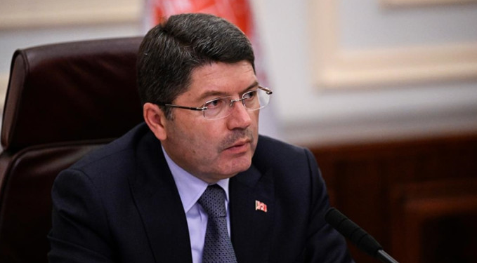 Bakan Tunç: Anayasanın ilk 4 maddesiyle ilgili tartışma söz konusu olamaz